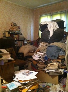 Hoarding Houses We Buy and How it Works hoarder home hoarded room 224x300 